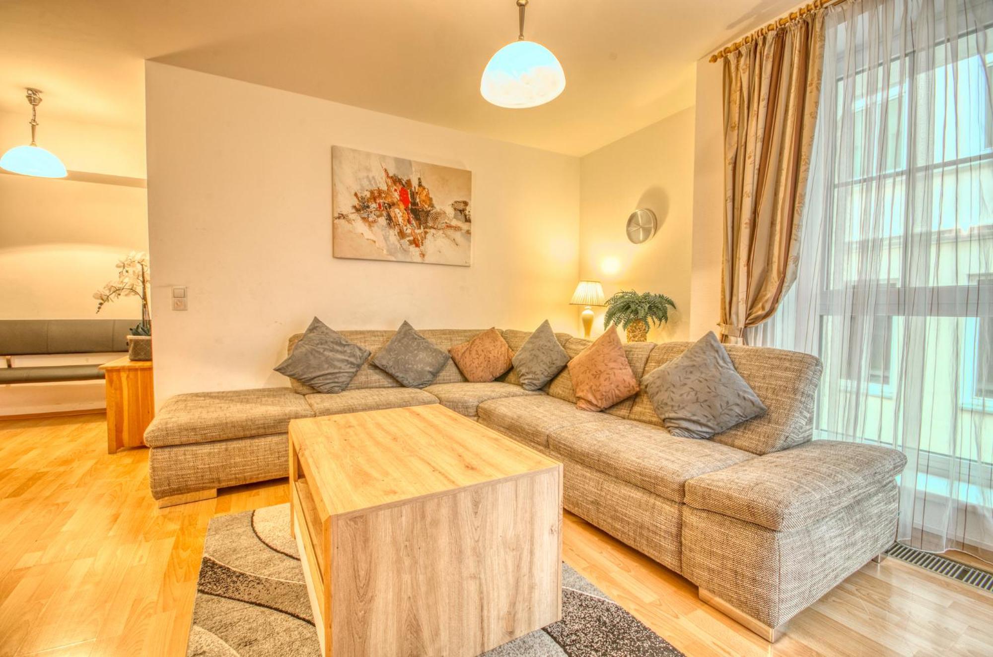 Zeller City Apt Aydin - By Alpen Apartments Zell am See Exterior foto